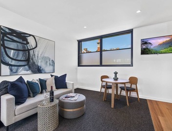 Stylish Studio with Great Amenities near Beachside 2