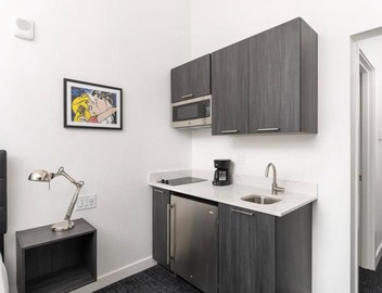 Stylish Studio in Historic Boston - #206 3