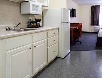 Suburban Studios Westminster Denver North 4