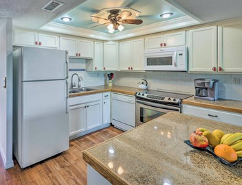 Sunny St Augustine Condo w/Community Pool! 4