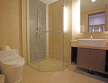 Sunshine Hotel 3