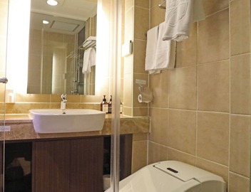 Sunshine Hotel 5