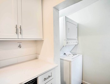 Super Walkable! Historic Home in Dtwn Long Beach 5