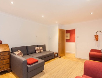 SUPERIOR 2 BEDROOM 2 BATH APARTMENT free Wifi ST PAUL'S lux condo Zone1 Sleeps 6 2