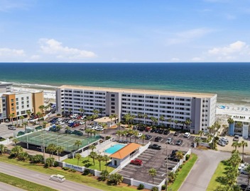 Surf Dweller 412 by Alicia Hollis Rental FREE ADVENTURES $300/Day 4
