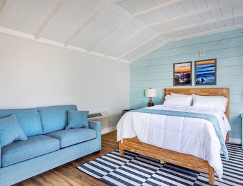 Surf House 4