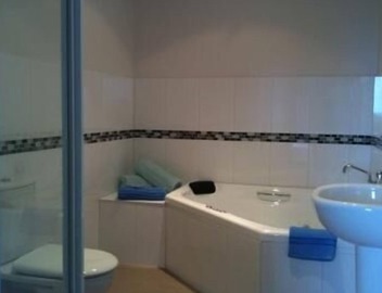 Swan Lake Guest House 3