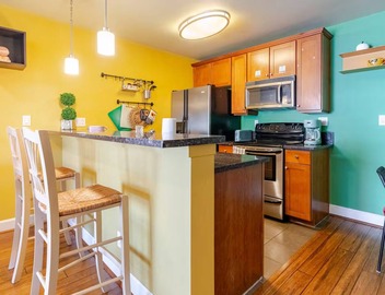 Sweet Joyful Home with Pool & Gym-Steps from UCLA! 3