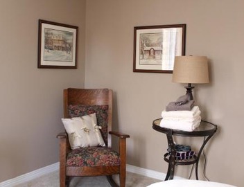 Tailwinds B&B 5