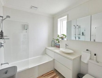 Tamarama Beachfront Apartment on Bondi to Bronte Walk 3