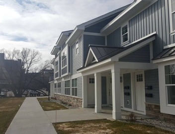 TC Condo Near Front Street | Beaches + Wine Country 2