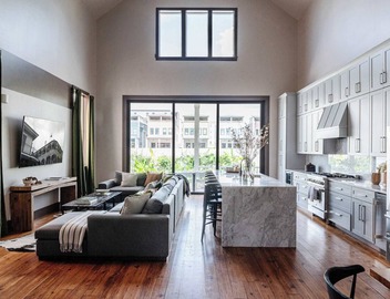 The 1300 | Large 7 Bedroom Home, Heated Pool & Spa 2