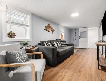 The Addie Shack Pet Friendly Steps to Beach 4