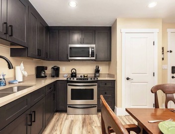 The Base Camp - Lux 2bd/2ba Base Camp One Condo w/views of the slope 4