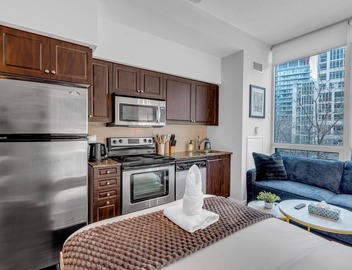 The Bayview - Downtown Toronto 3