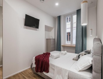 The Best Rent - Modern three-bedroom apartment a few steps from the Colosseum 4