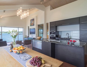 The Boatshed - Tauranga City's tranquil hideaway 3