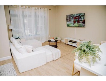 The Cambridge Haven Luxury 2BR Townhouse Private Entry MIT Kendall Sq 2