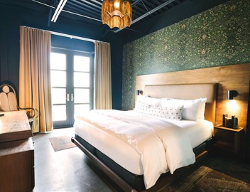 The Frances Modern Inn 5