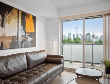 The Grand Oasis Suites Toronto - Downtown Entertainment District 2