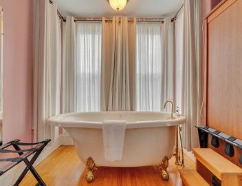 The James Place Inn B&B 4