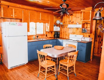 The Kickback Tobermory Waterfront Cottage with Beach 4