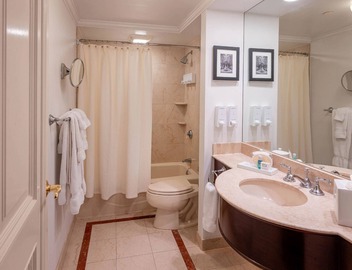 The Lenox Hotel Boston 4
