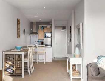The Lookout - 1-Bedroom Apartment with Stunning Views, Pool & Gym Access, Secure Parking, and Prime Mount Maunganui Location 5