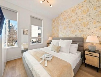 The McCaul Spacious Suite Near Chinatown 5