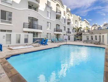 The Nest a Spacious 1 Bedroom Apartment with a Pool View 4