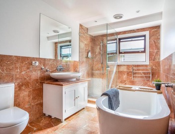 The Panoramic Tree View Home in Melbourne City 4