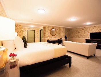 The Pathmaker Hotel 2