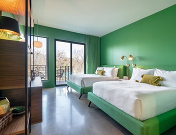 The Ruby Hotel 5
