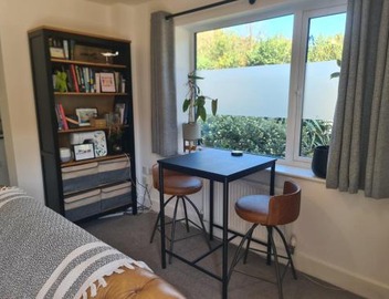 The Snuggery-Hot Tub-Free Parking-Accessible 3