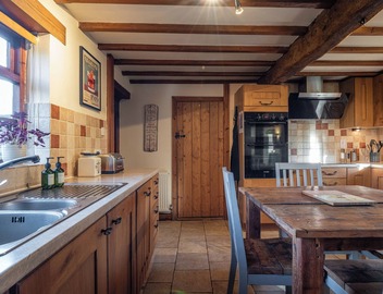 The Threshing Barn-Stunning 5 BD Retreat 3