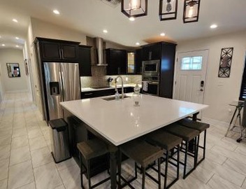 The Villa Orlando College Park Sleeps16 - Monthly Stays 4