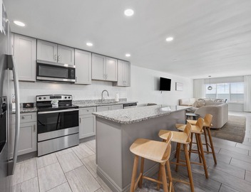 The Waypoint - 4BR Oceanfront Unit w/Pool (Sleeps 10) 3