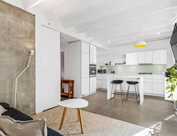 The Zen Loft: Shared Rooftop Bliss with City Views 5