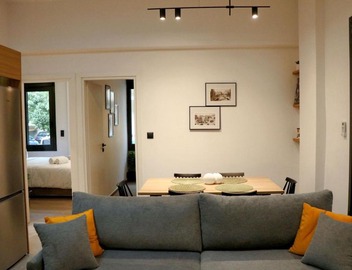 Theo Apartments in Athens Center 2