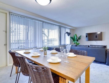 This Apt is Perfect For Business Trips or a Relaxing Vacation 4