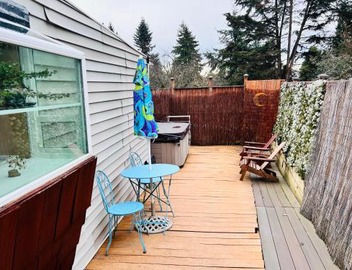 Tiny House with private Hot Tub near Seattle 3