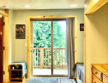 Tiny Mansion - Seattle! Make this Cozy, Custom Cottage your Seattle Summer Home! 5