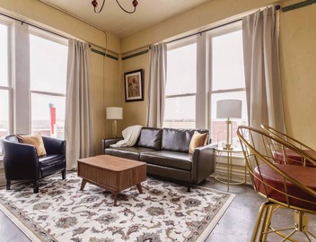 Top Floor 2 Bedroom Loft Overlooking Downtown! 2