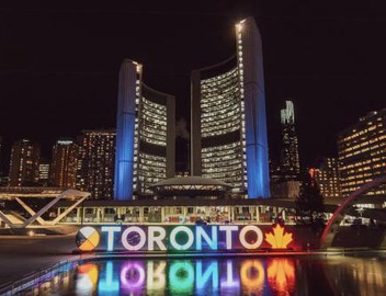 Toronto Entertainment District - King Bed Condo - Close to Core - Dome - Scotiabank - CNE - Fort York - Near King St W 4