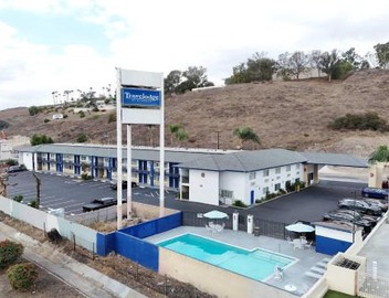 Travelodge by Wyndham Fairplex Pomona 4
