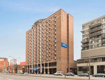 Travelodge by Wyndham Montreal Centre 3