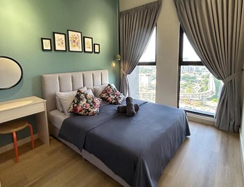 Trion KL High floor Corner Unit Free Parking Near TRX KL Centre and MRT 5