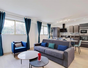 TROCADERO/EIFFEL TOWER - 3 Bedrooms- All New! 2