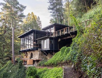 Two Creeks Treehouse 2