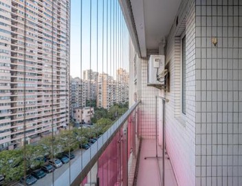 Tyms Xujiahui Loft Studio near Stadium Line 1 and 4 2